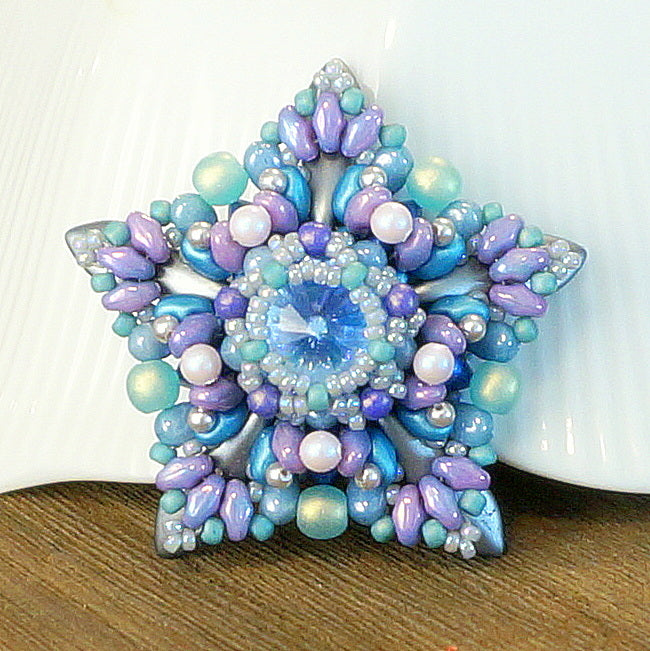 Deck the Halls Ornament Kit & Pattern